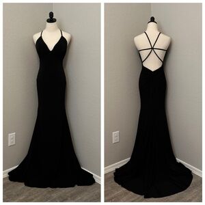 NEW JOVANI SZ 6 BLACK STRETCH LOW OPEN STRAPPY BACK FORMAL EVENING GOWN